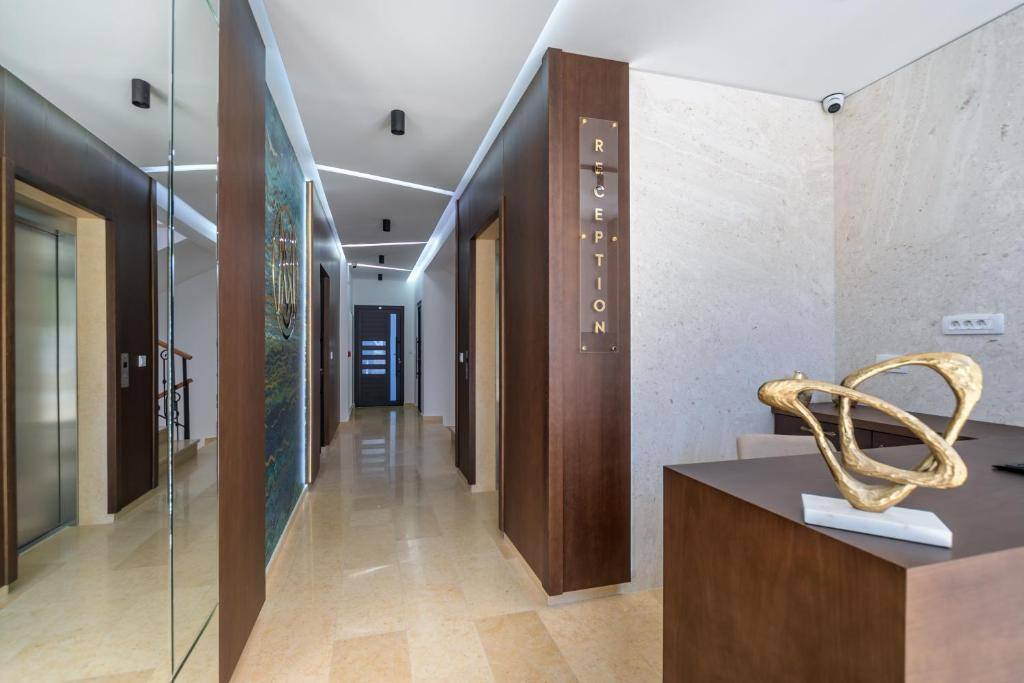 Reception area at Hotel MS